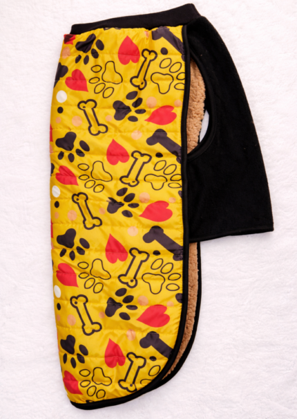 Puffer Amarillo con Huesos y Corazones