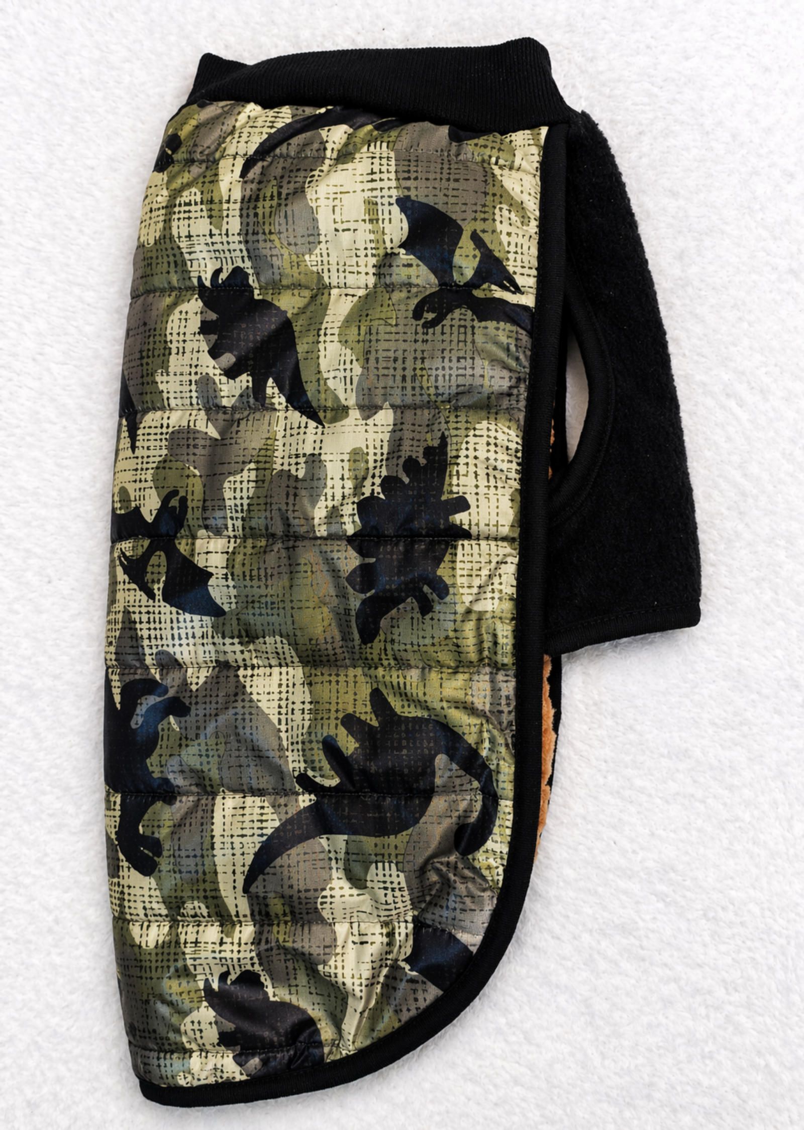 capa matelace camuflado dinos Puffer Camuflado Dinosaurios Verde - Image 1