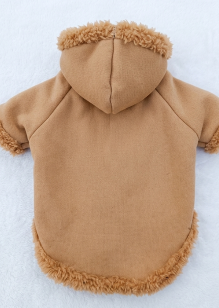 Buzo camel con corderito